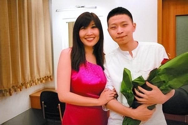 ���˼޻�� ���˼��ϰ� 11���˽㱳����ɷ� һ����һ���Ҹ�