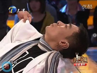 张绍刚被打是什么原因 非你莫属张绍刚到底被打没挨打那一期视频