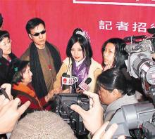 ��ޱ����װ�¼���ô���� ��ޱ�ݳ��ᱻ�÷౳�����Ļ��������