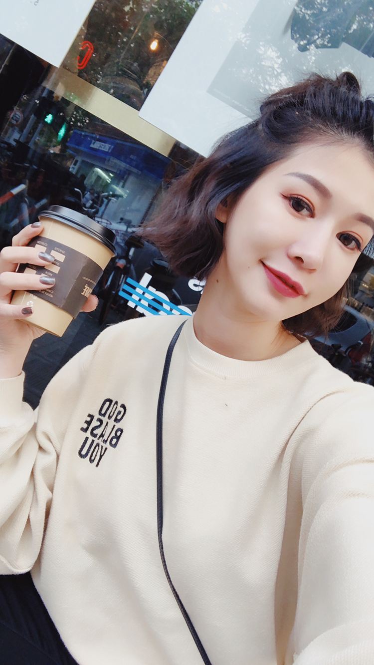 blase湾湾是拉拉吗哪里人 blase湾湾王嘉尔认识吗同游泰国图真假