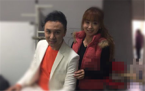 �����������ź����������΢���Ǹ������� �����Ƕ�����ǰ����˭