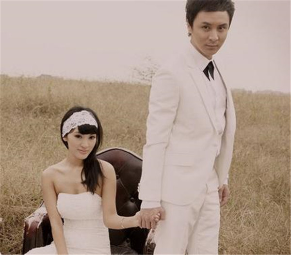 �����������ź����������΢���Ǹ������� �����Ƕ�����ǰ����˭