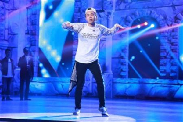 ����껺�Ҷ�����Ĺ�ϵ�������� �����Ů������˭�����ӫh������