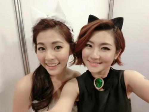 �������μ������׽�������ô���� ������selinaͬ����ĸ��ļٵ�