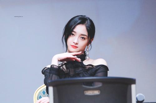 ������Ů�������ܽ��� ���������ܽ����Ǳ�����������ͷ��զ����