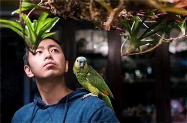 �����������ǳ�ȽȽ������Ƭ�ع� ������Ů����һ������ʲô��