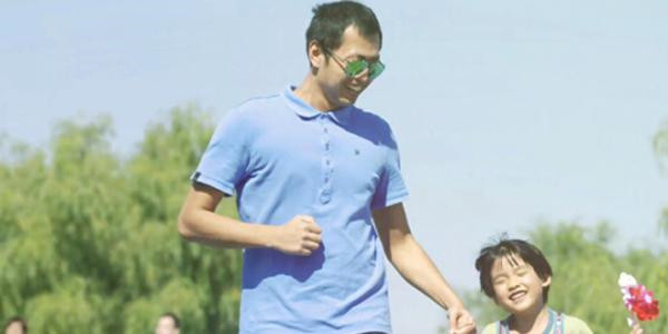 �����������ǳ�ȽȽ������Ƭ�ع� ������Ů����һ������ʲô��