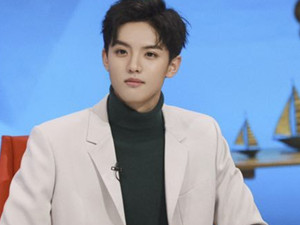 �ܾ�γӢ�����������Ƭ���� �ܾ�γ�Ǹ�������������ϼ�ͥ����