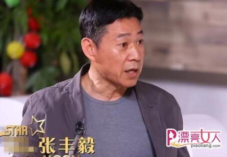 网传张丰毅小儿子被狗咬得了狂犬病是真的吗 张丰毅有几个儿子