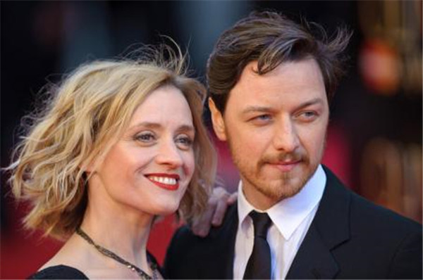 ������Ϊʲô���˽����� ղķ˹��������Ů����˭����ͼ