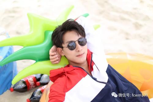 �ǳ����������ϸ�����������ѧ����ͥ���� �ܾ������ϵ�Ů����˭