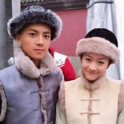 ����������ѩӭʾ��ϲ������ ��ѩӭ����������˭ϲ���ĸ�������