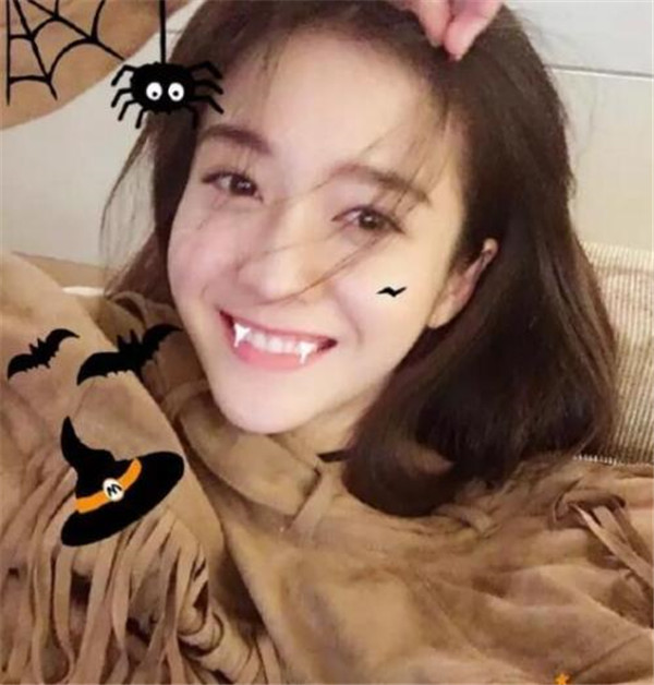 ����������ѩӭʾ��ϲ������ ��ѩӭ����������˭ϲ���ĸ�������