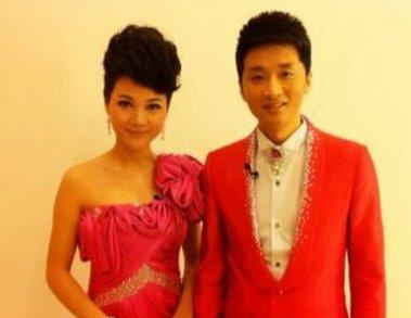 周群怎么有三个孩子有过几次婚史现任老公是谁 周群丈夫罗彬照片