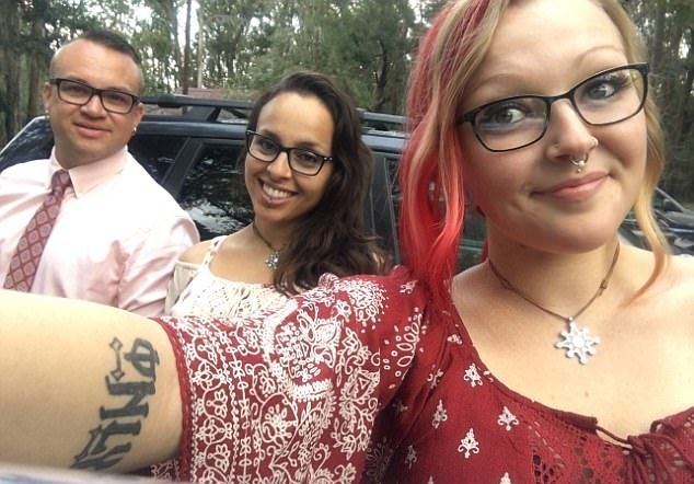 ����˫�������������������ͼ �ܶ��˶���˫����ֻ��û��������