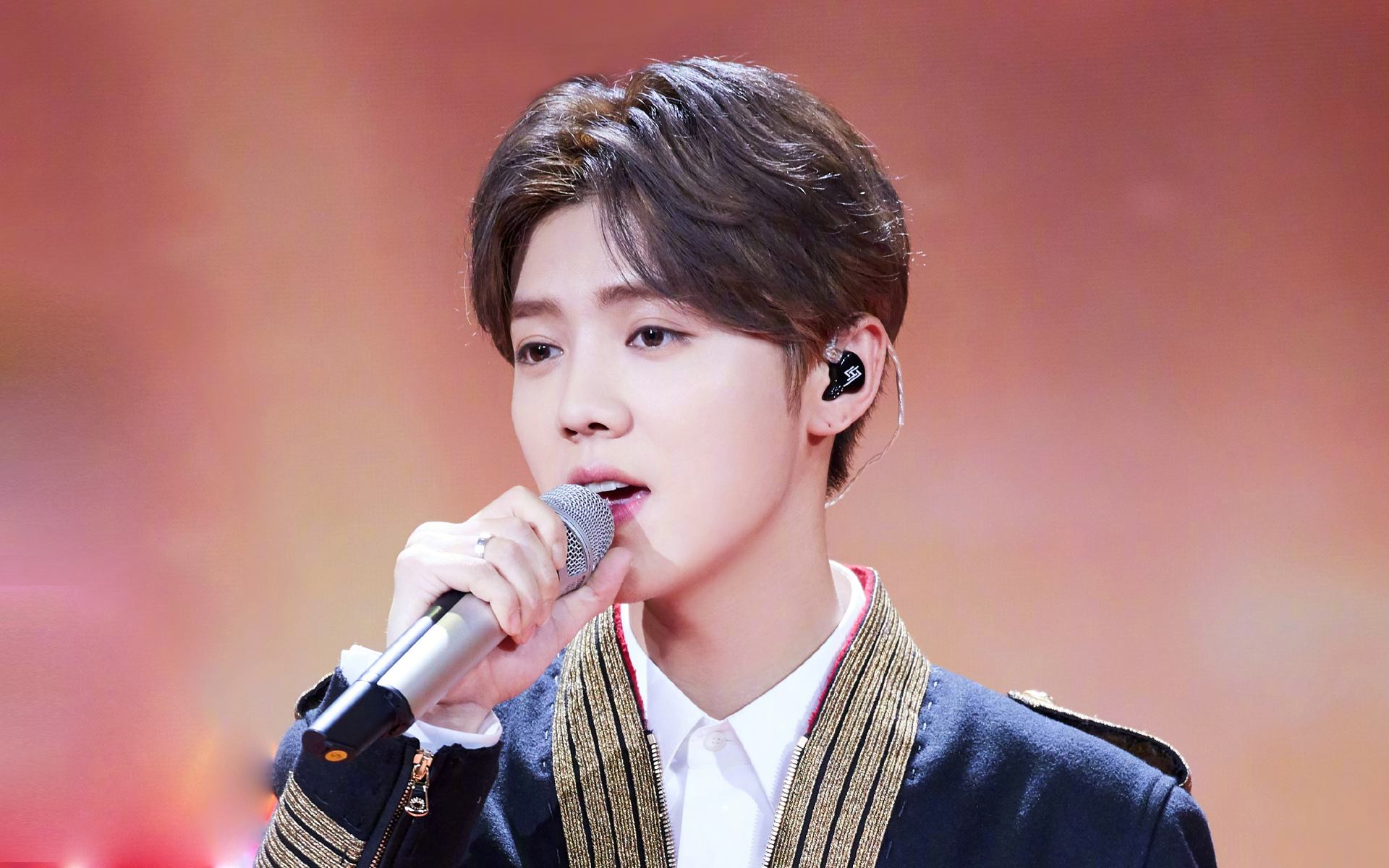 鹿晗在哪里跨年现状如何 鹿晗为什么不跨年却要做吃播原因