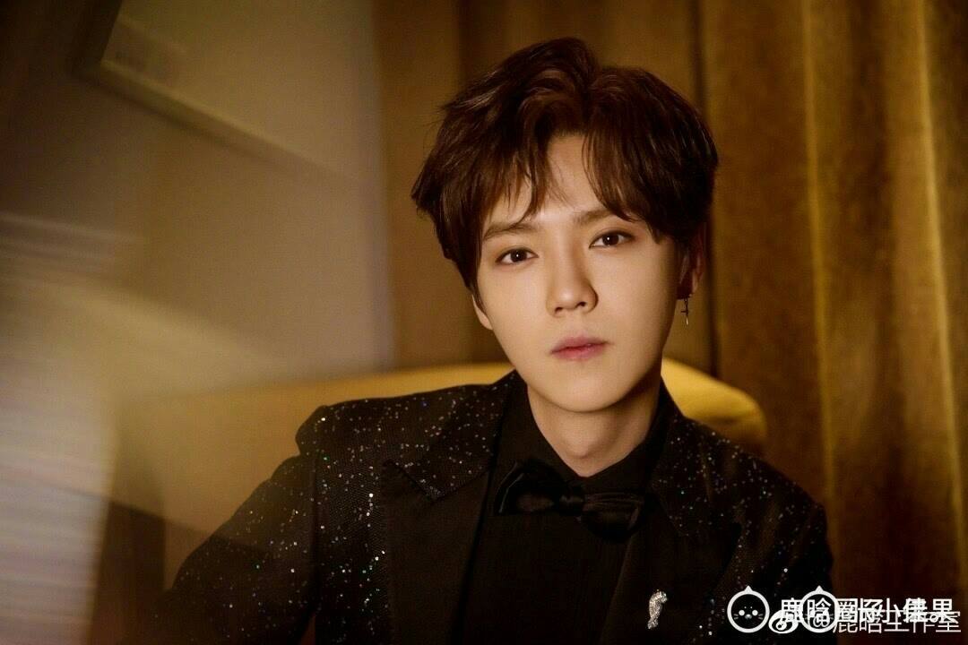 鹿晗在哪里跨年现状如何 鹿晗为什么不跨年却要做吃播原因