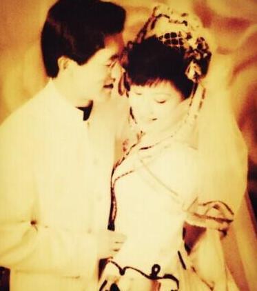 李咏老婆哈文的简介婚史 李咏和哈文的爱情 李咏怎么追求哈文的