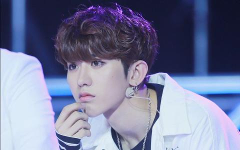 ������ϲ����Ů������������Ů�ѱ�׼ Ů�����������˭�Ը���