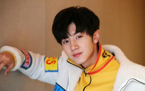 С�������Զ���߸������ϼҾ����Ů������˭ ����Զ����ǰ��Ƭ