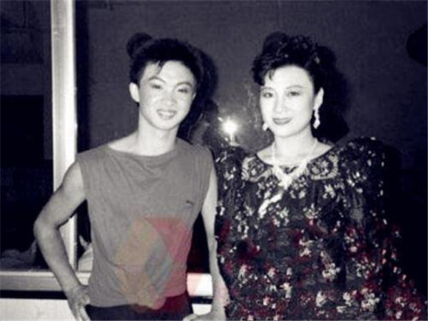 金星变性前前妻肯波琳是哪里人现在的照片 肯波琳和金星有孩子吗