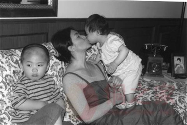 金星变性前前妻肯波琳是哪里人现在的照片 肯波琳和金星有孩子吗