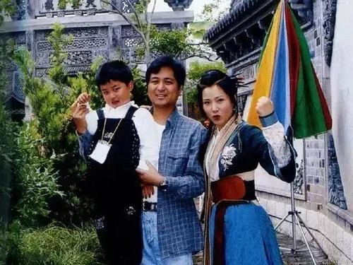 ���������������龭�� �������Ϲ���骸�ɶ�ĸ������ϼ��ͼƬ