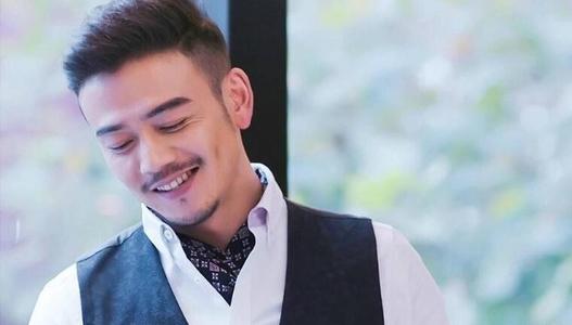 ��˸����������ʵ�������������������϶���Ů��ͼƬ ��ô��ʶ