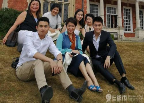 梁安琪幼子何猷佳为什么不露面真的存在吗 何猷佳夭折谣言由来