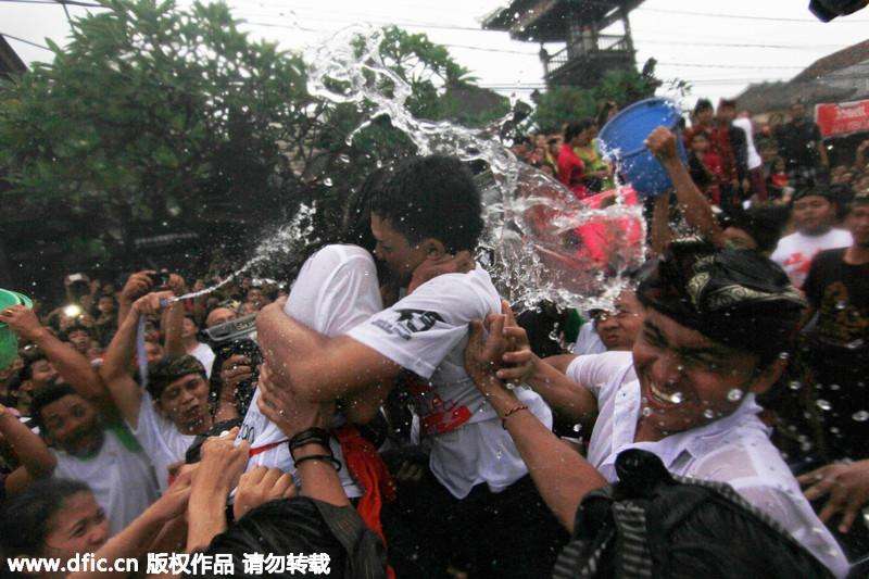 ���嵺���ǽڼ��¼��� ʪ�ǲ��ܾܾ����۾�ͼΪɶ����Ҫ��ˮ