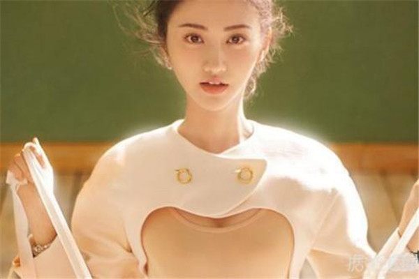 ����Ŀ�ɽ��˭����������� Ϊʲôû�˸Ҷ����𵽵���ʲô��ͷ