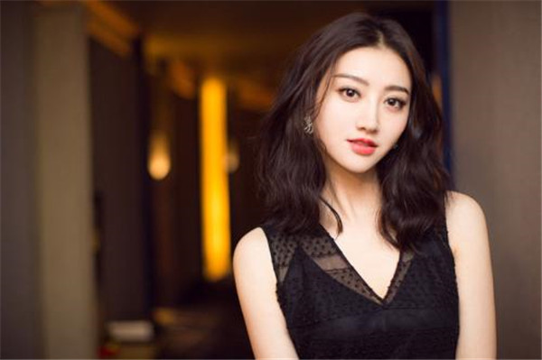 ����Ŀ�ɽ��˭����������� Ϊʲôû�˸Ҷ����𵽵���ʲô��ͷ