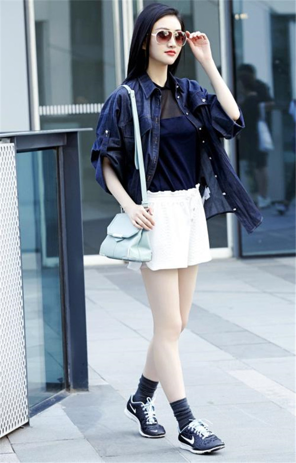 ����Ŀ�ɽ��˭����������� Ϊʲôû�˸Ҷ����𵽵���ʲô��ͷ