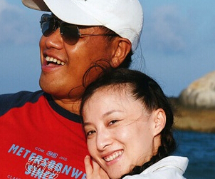 ���Ƶİ�������¶ȥ��������ô����ϵҥ�� ��¶�ͽ������к�����