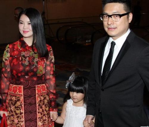 李湘前夫李厚霖为什么离婚有孩子吗 李厚霖打李湘现场视频家暴图
