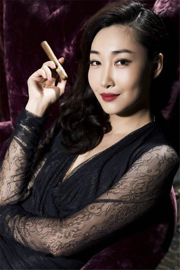 陈祉希什么背景老公是谁 30亿姐陈祉希的父母是谁是富二代吗资料