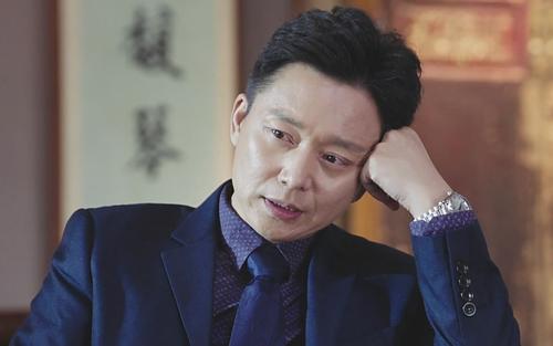 演员刘奕君婚史二婚老婆是谁 刘奕君前妻吕梓媛资料照片为何离婚