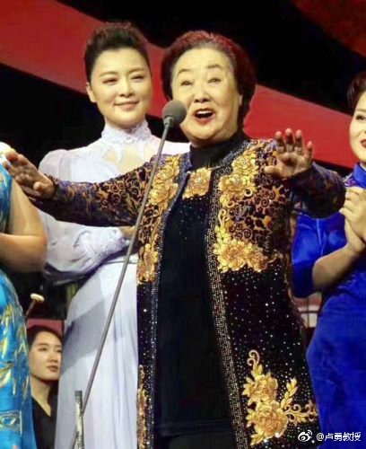 ����Ӣ���ڻ������������������������ ����Ӣ��Ԫ˧��������