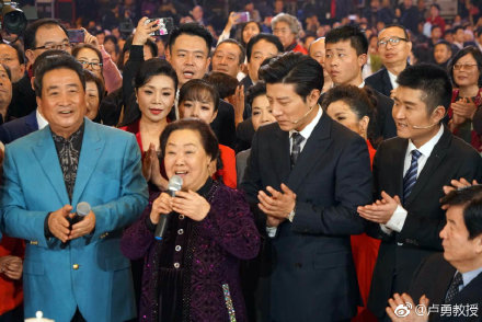 ����Ӣ���ڻ������������������������ ����Ӣ��Ԫ˧��������