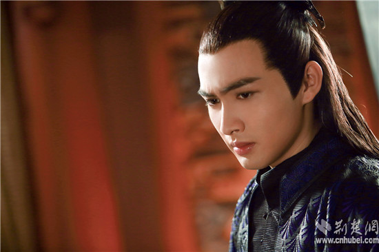 �ű���Ů������Ƭ�ع��Ȼ���� �ű������Ȱ���һ�����