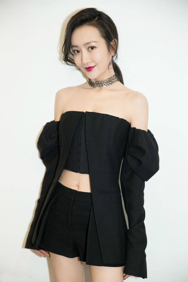 王鸥最想删除的照片 王鸥男人装全套特污性感薄纱上演致命诱惑