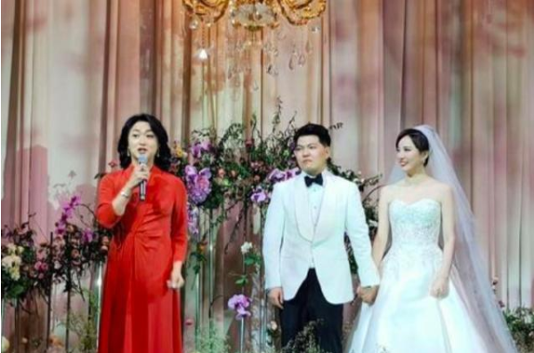 ������������˭����� �Ϲ�κ����˭��ʲô�ĸ������ϱ�����Ƭ