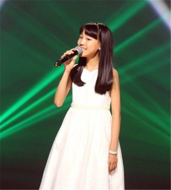 �������ݸ������϶���������� С���������ݵĸ�ĸ��˭�����Ժ�