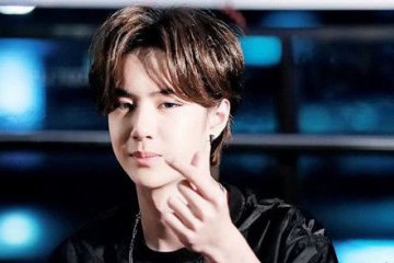 綦美合个人资料黑历史扒皮妈妈朱爽是谁 美合和綦振慷是亲兄妹吗