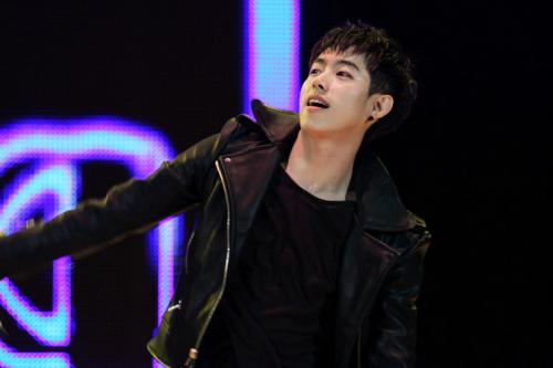 ������100%��Ա��F��ȥ��ԭ����ô�����������������ǰ��ƬŮ��