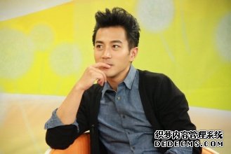 ������������λ�ǰ���α̶�ͼƬ �������������Ӻ�ǰ���к�����