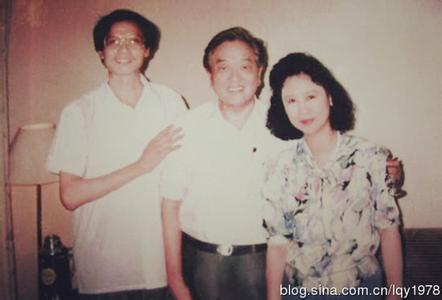 琼瑶三段情史年轻时的照片 琼瑶生了几个孩子和前夫庆筠离婚原因