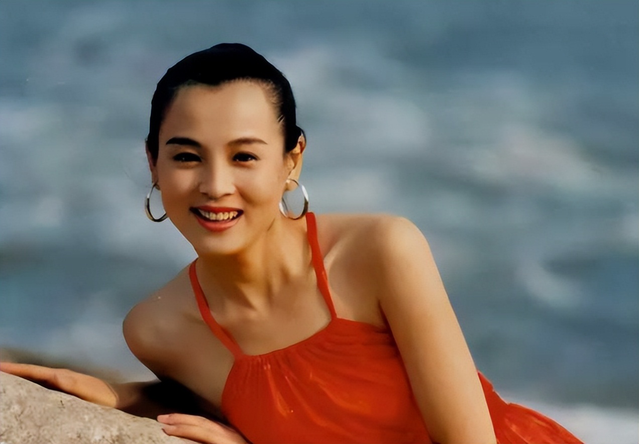 8λ������������Ů�� ����ò���绨 �����������һ��