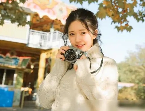 ��¶˼ѧ���ж�߲�20��ʹ�ѧ��ҵ�� ��¶˼��ҵ������ѧУ