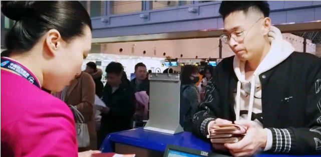 买超前女友是谁照片 买超王子文啥关系在一起过恋情经过分手原因